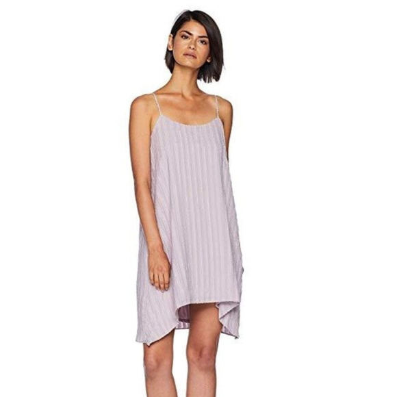 BCBGMaxAzria Dresses & Skirts - BCBGMAXAZRIA Low Back Pleated Dress